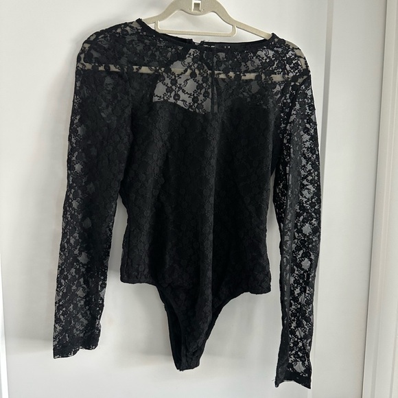 Lulus Tops - Lulu's Black Lace Long Sleeve Bodysuit